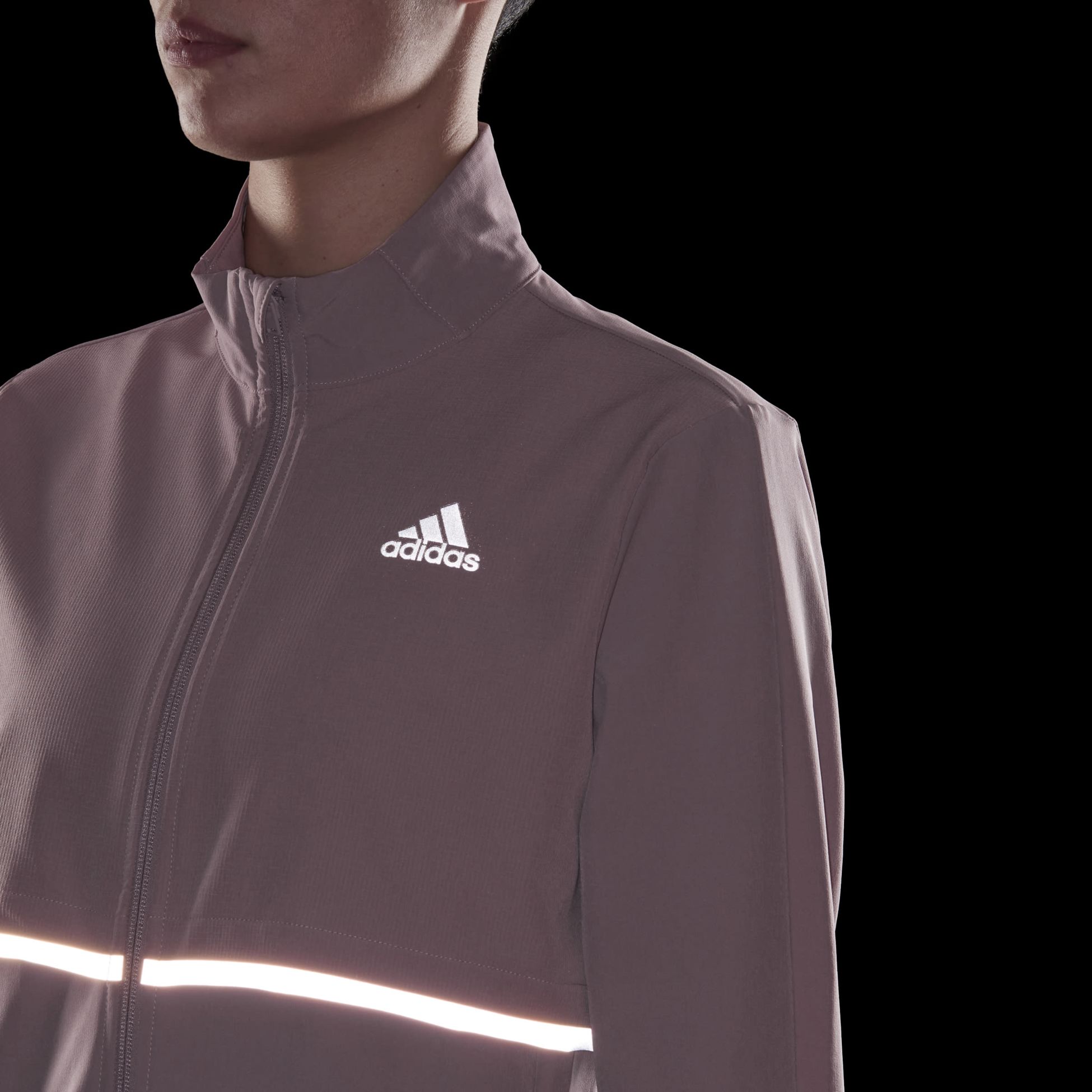 ADIDAS adidas Own The Run Soft Shell Jacket på stadium.se